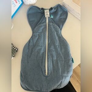 2.5 TOG size small LOVE TO DREAM swaddle